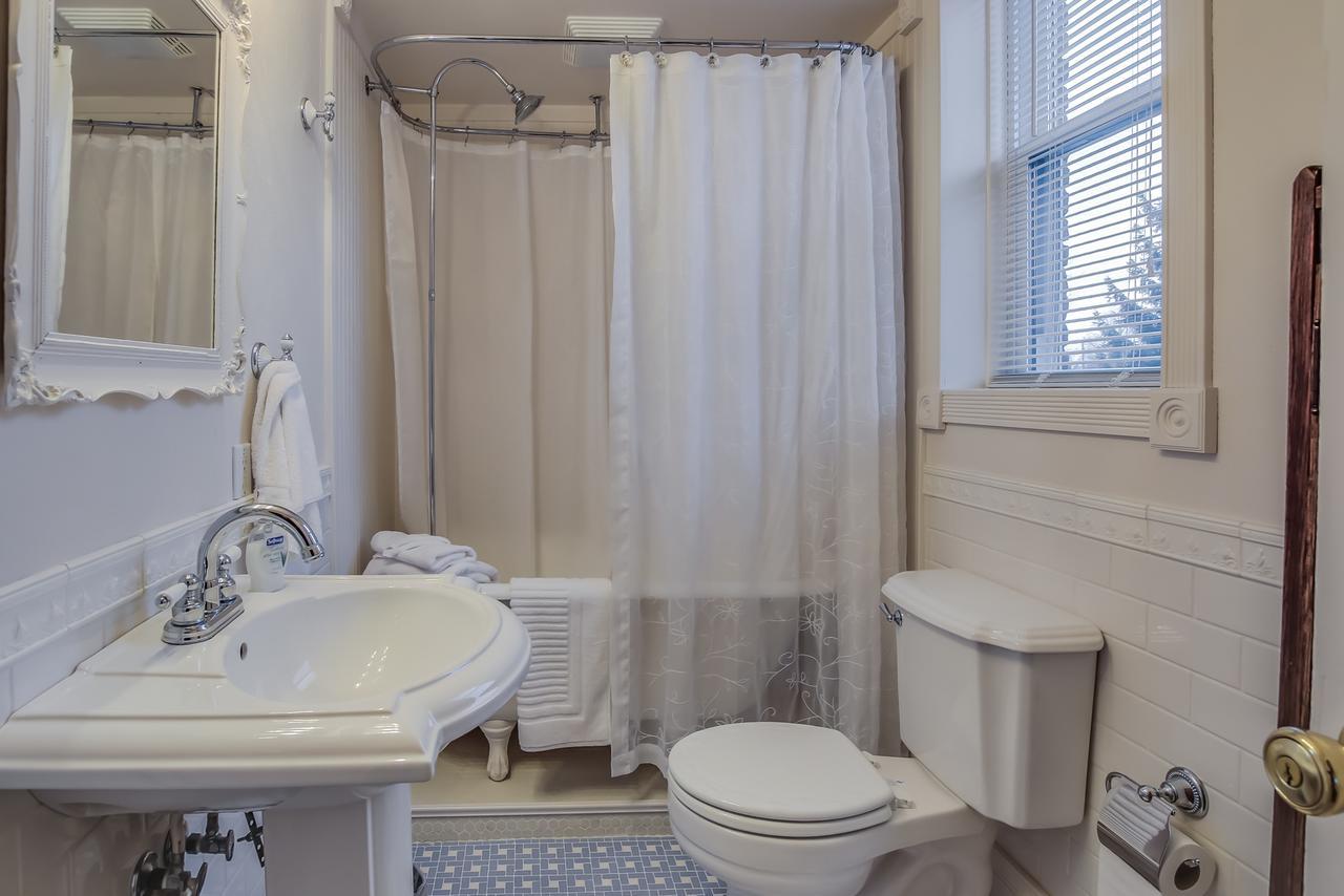 Baert Baron Mansion Bed & Breakfast Zeeland Buitenkant foto