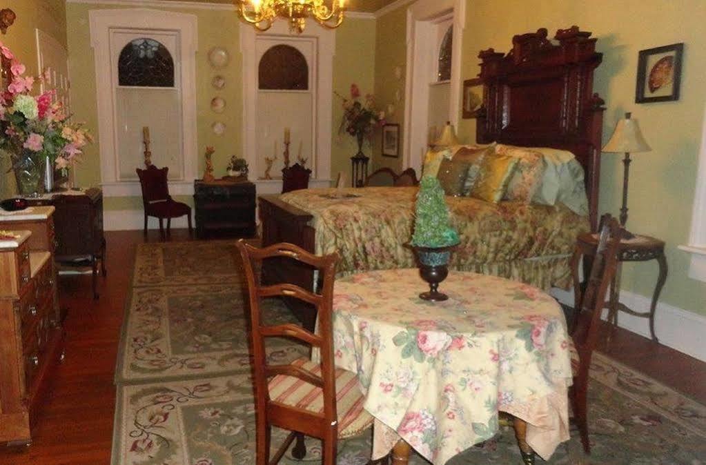 Baert Baron Mansion Bed & Breakfast Zeeland Buitenkant foto