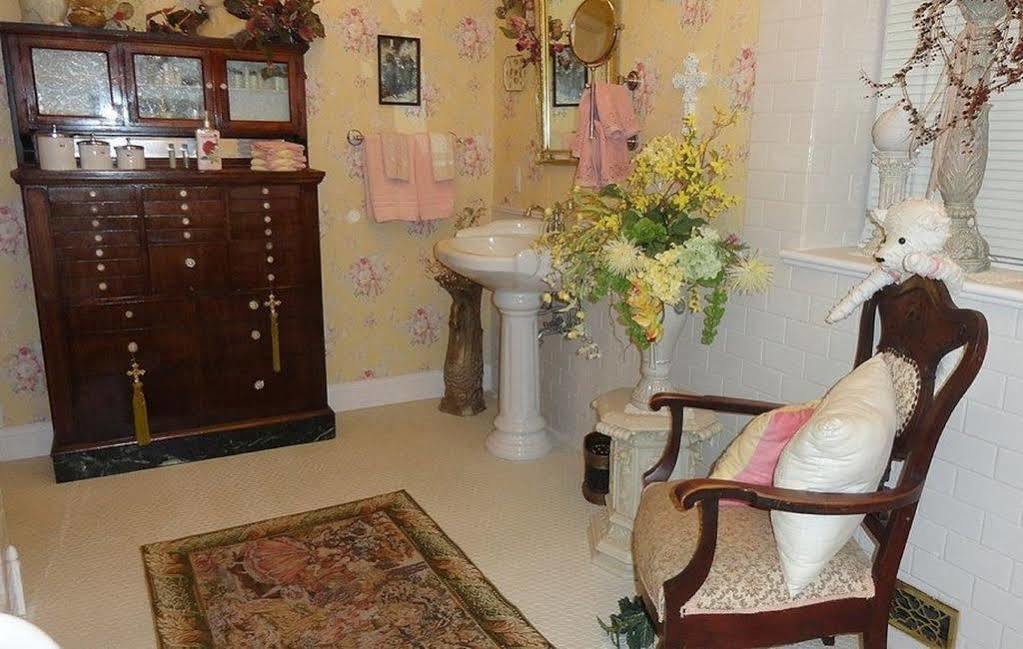 Baert Baron Mansion Bed & Breakfast Zeeland Buitenkant foto